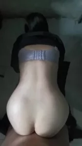她说只要我想操她，在哪都可以操